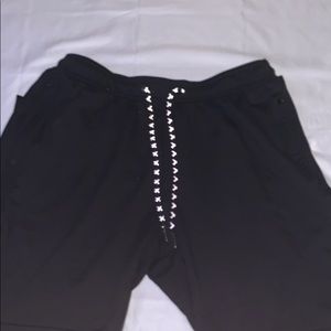 American eagle joggers with side and back pockets